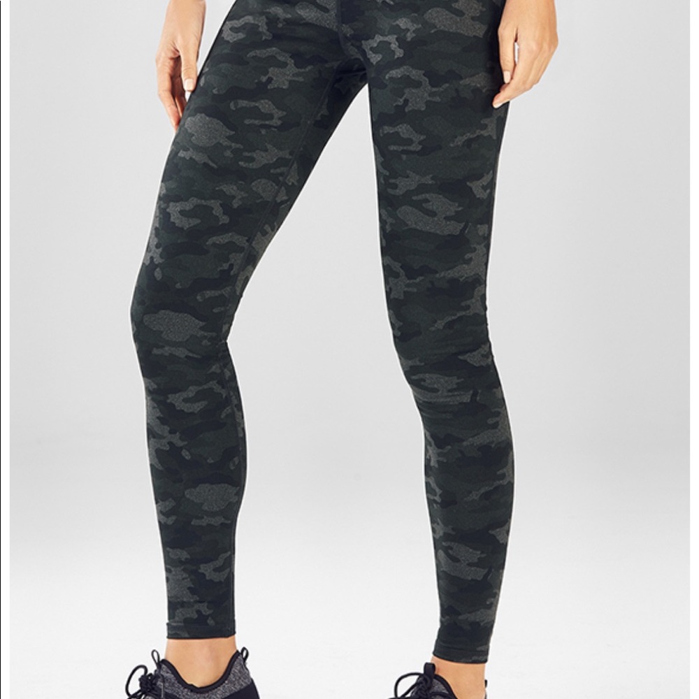 Fabletics Powerhold leggings 7/8 Size XL